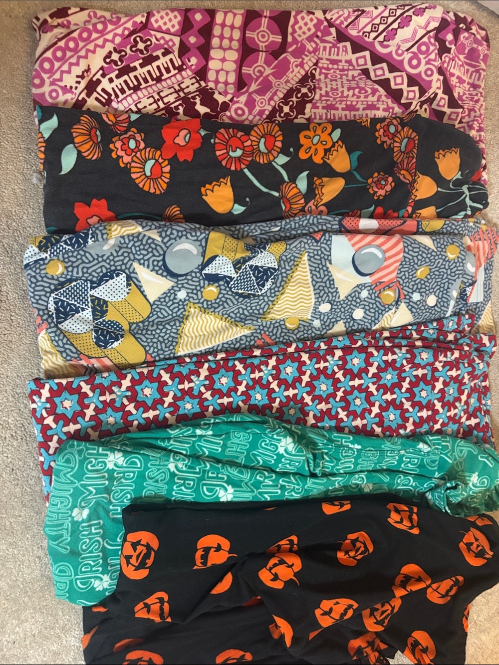 Women's lot of 6 Lularoe leggings one size several patterns